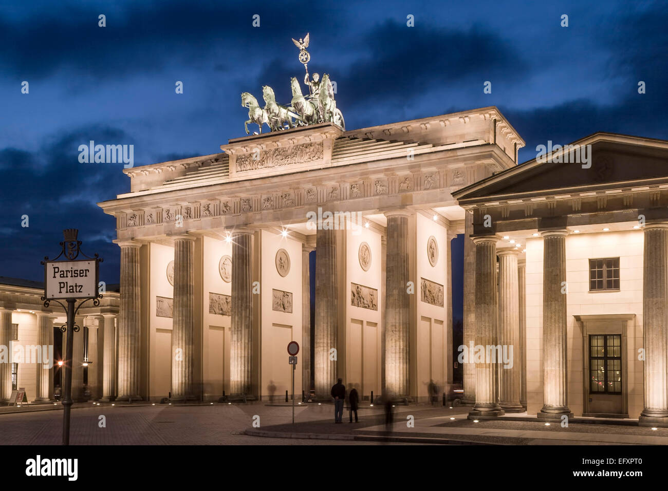 Berlino, Brandenburger Tor, Quadriga, Daemmerung Foto Stock