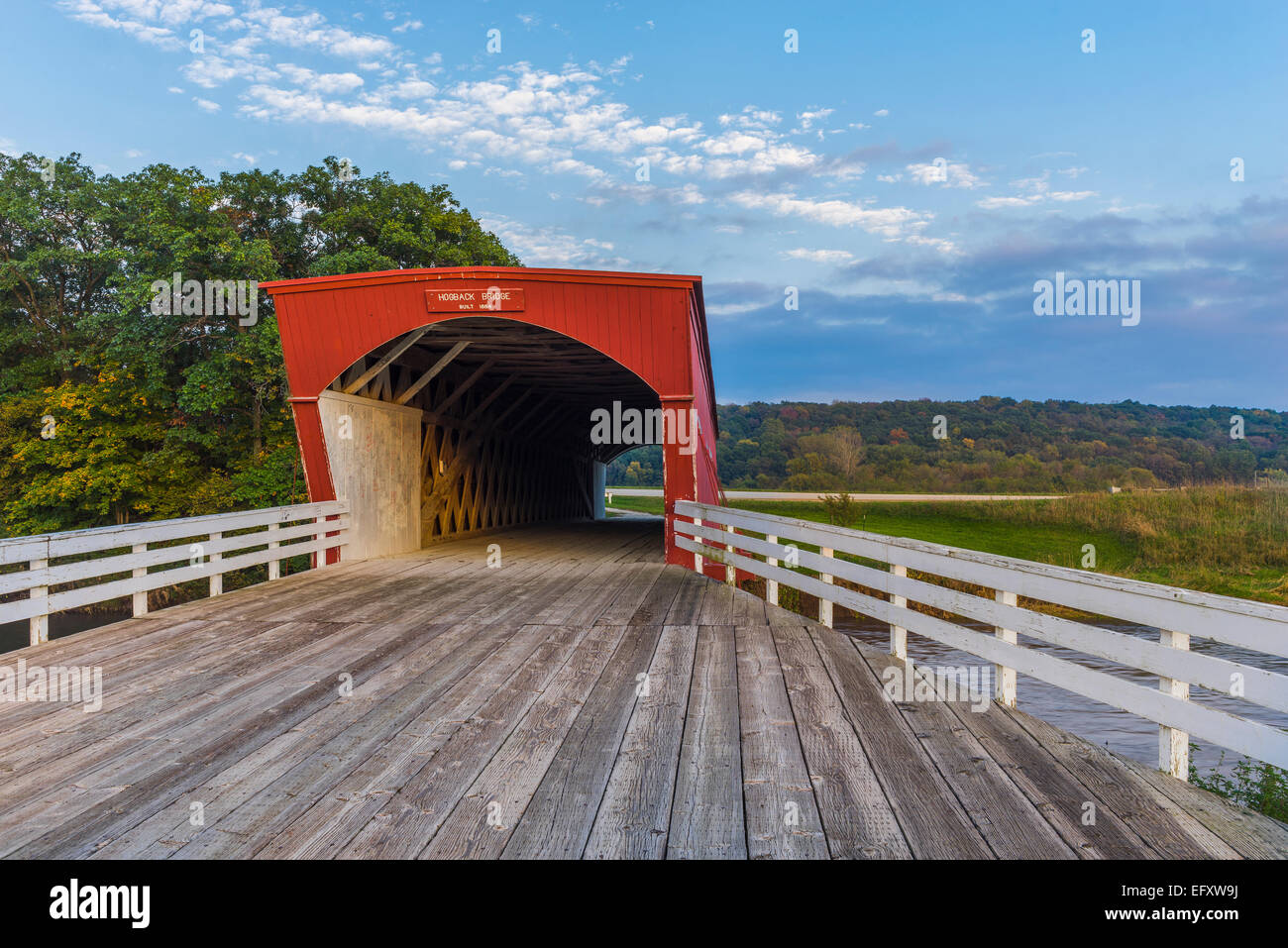 Madison County, IA: Hogback ponte coperto (1884) sul fiume del Nord Foto Stock