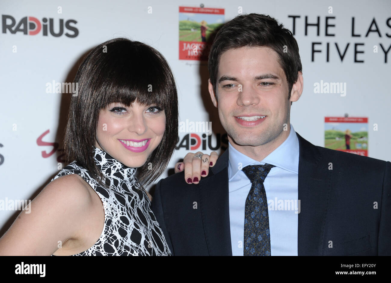 Los Angeles, California, USA. Xi Febbraio, 2015. ASHLEY SPENCER e JEREMY JORDAN partecipare a "Gli ultimi cinque anni di Premiere presso il Teatro Arclight. Credito: D. lunga/Globe foto/ZUMA filo/Alamy Live News Foto Stock