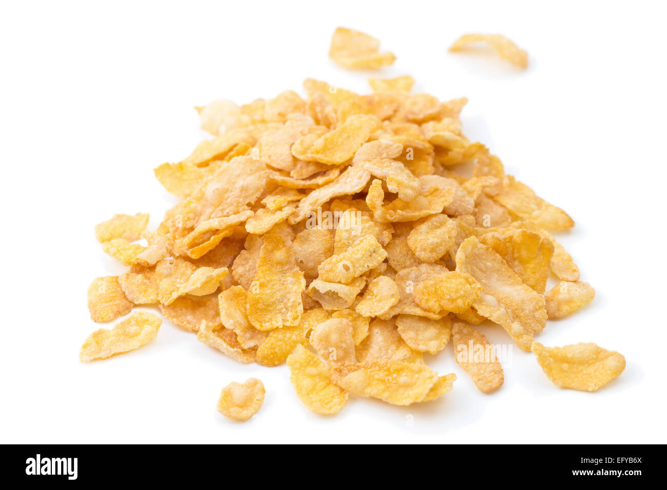 Vista dettagliata del mucchio di corn flakes cereali , isolato su sfondo bianco Foto Stock