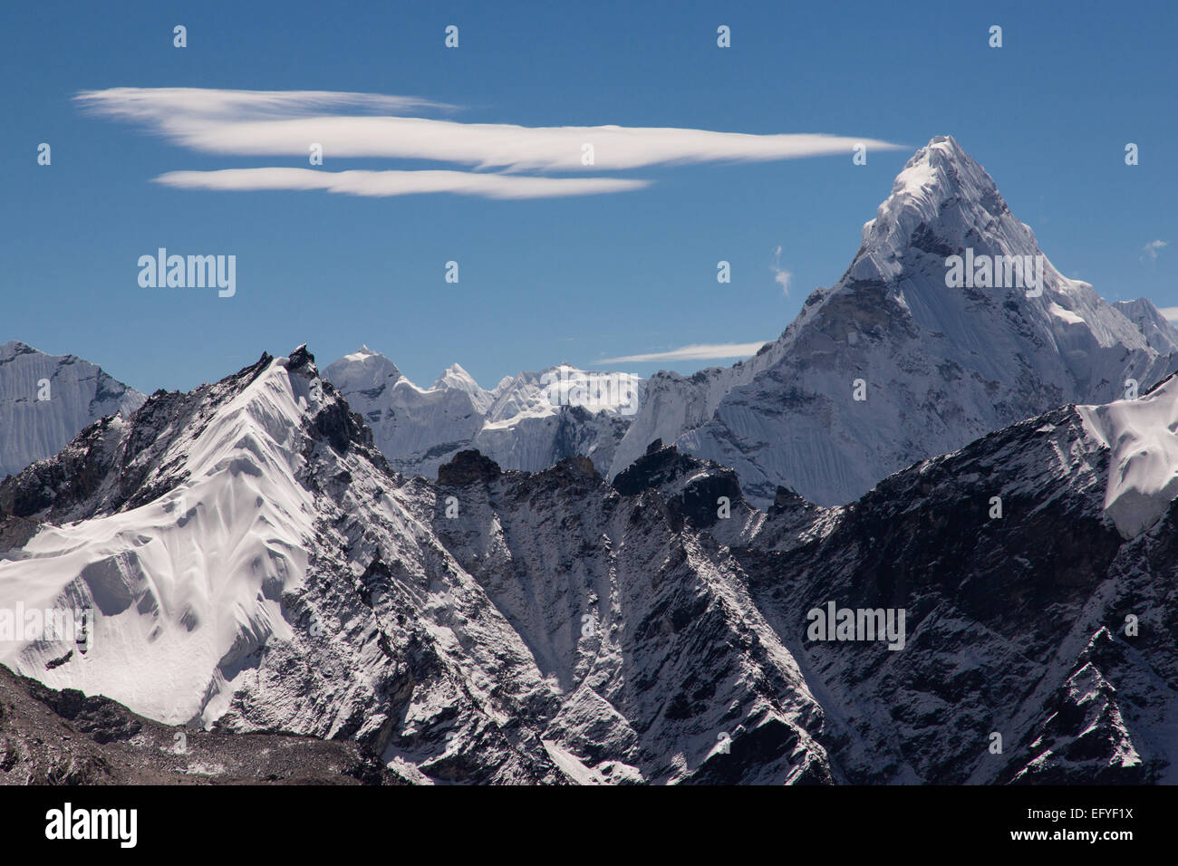 Ama Dablam in himalaya nepalese Foto Stock