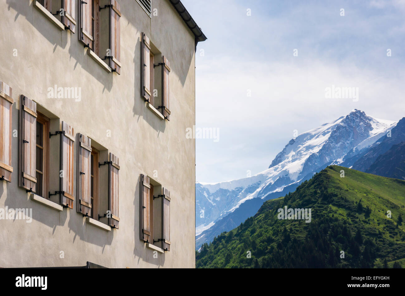 Bellevue Hotel con Mont Blanc dietro, sopra la valle di Chamonix, sulle Alpi francesi, Francia, Europa Foto Stock