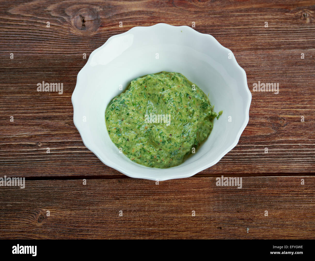 Erborinati Champagne vinaigrette di Digione - culinarie francesi salsa preparata mescolando aceto e olio e di solito la stagionatura con sale, herb Foto Stock