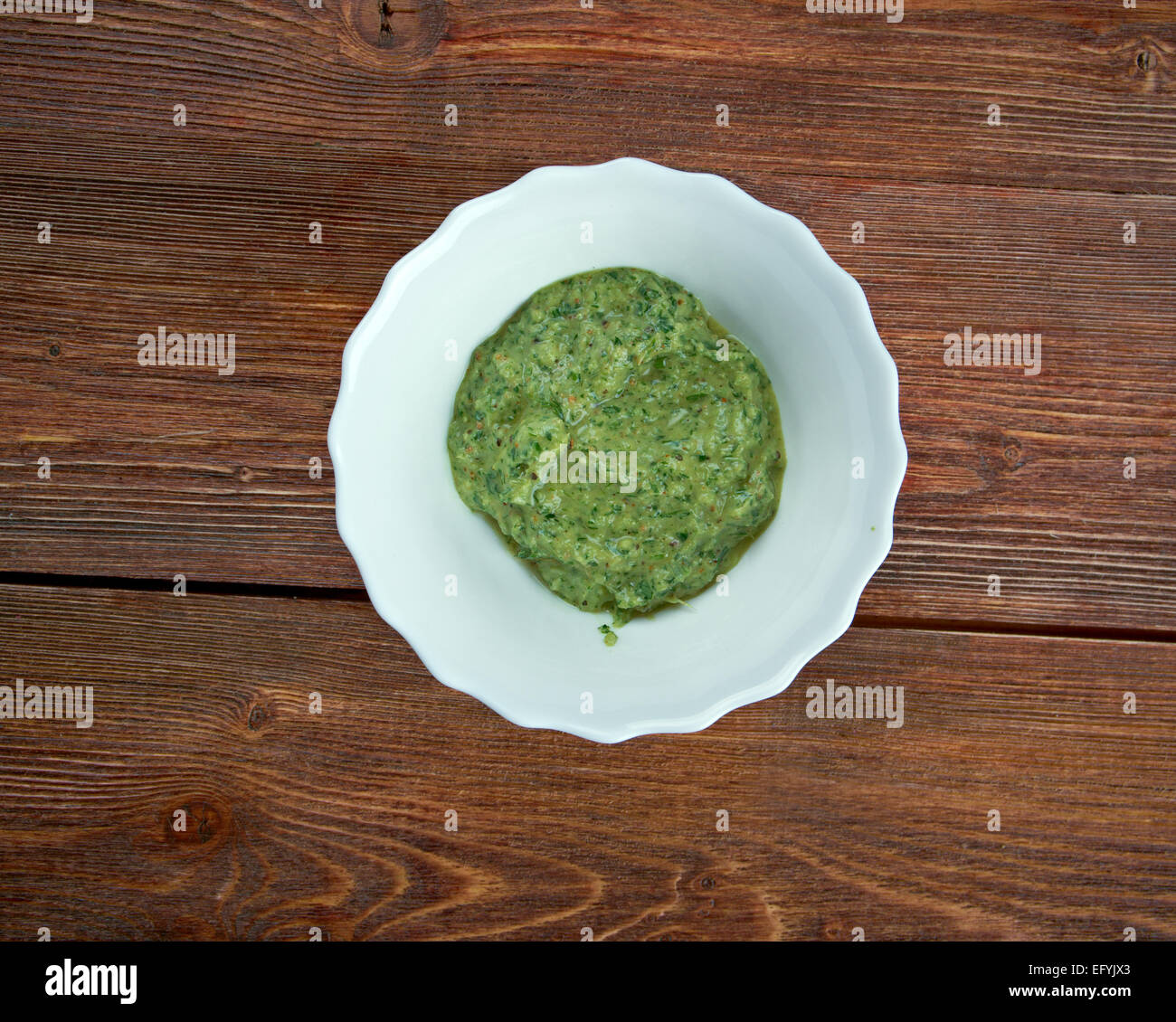 Erborinati Champagne vinaigrette di Digione - culinarie francesi salsa preparata mescolando aceto e olio e di solito la stagionatura con sale, herb Foto Stock