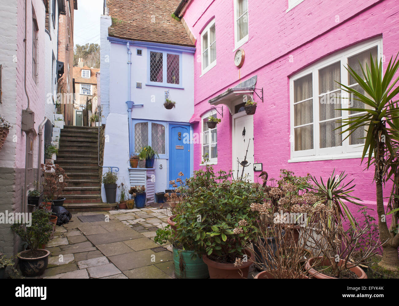 Le strette viuzze di Hastings old town. Foto Stock