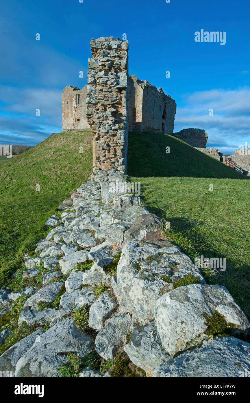 Duffus Castle nel Morayshire è servita come una fortezza-residenza per oltre 500 anni. SCO 9559 Foto Stock