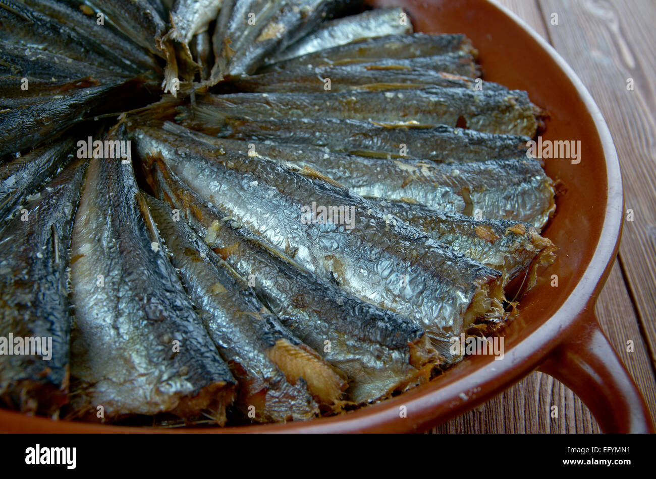 Sardalya - Unione delle sardelle .Sardina arrosto in padella la cucina turca Foto Stock