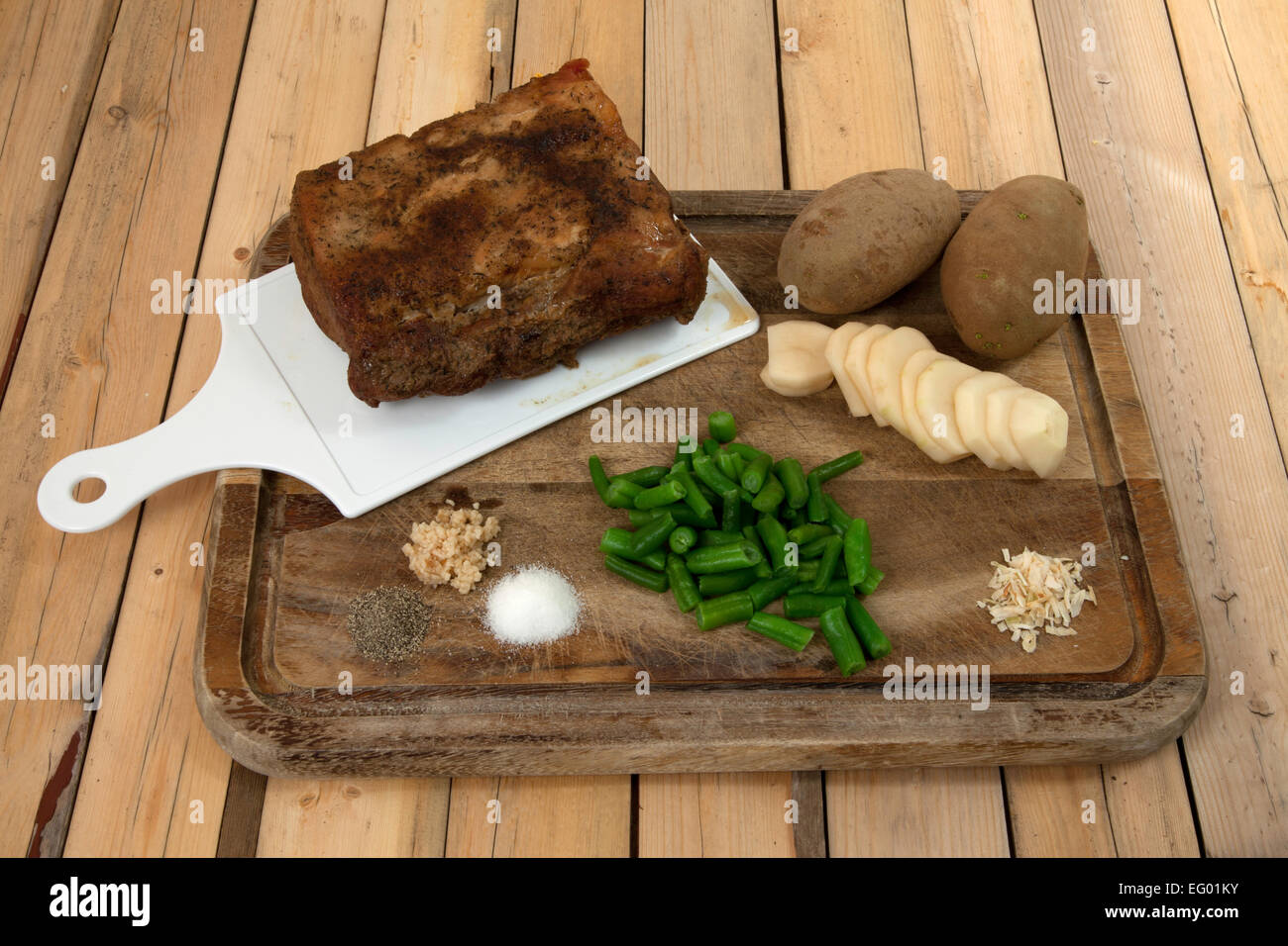 Un arrosto di maiale con tutti i fixins. Foto Stock