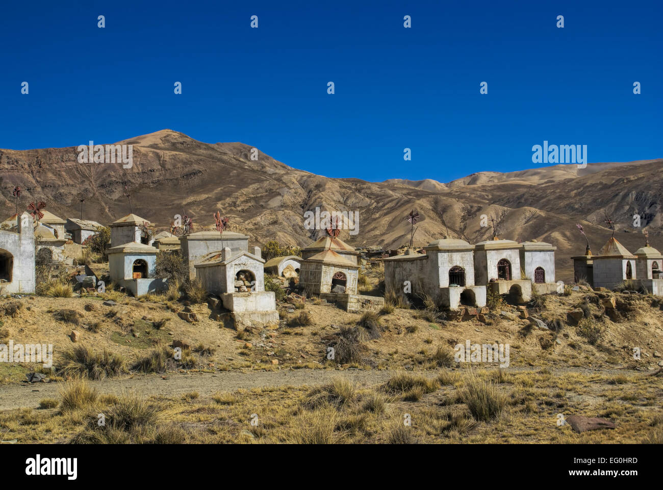 Vecchio Cimitero alta nelle Ande boliviane Foto Stock