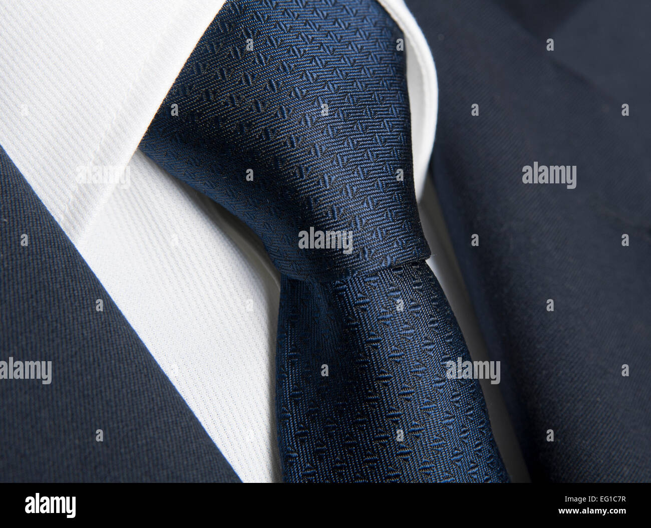 Dettaglio di un business man suit, camicia e cravatta Foto Stock
