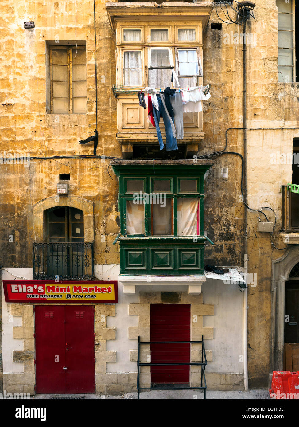 Scena di strada di La Valletta - Malta Foto Stock