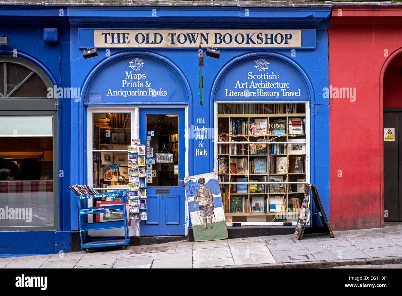 La Città Vecchia Bookshop su Victoria Street nella Cittã Vecchia di Edimburgo,. Questo negozio è ora chiuso (gennaio 2018). Foto Stock