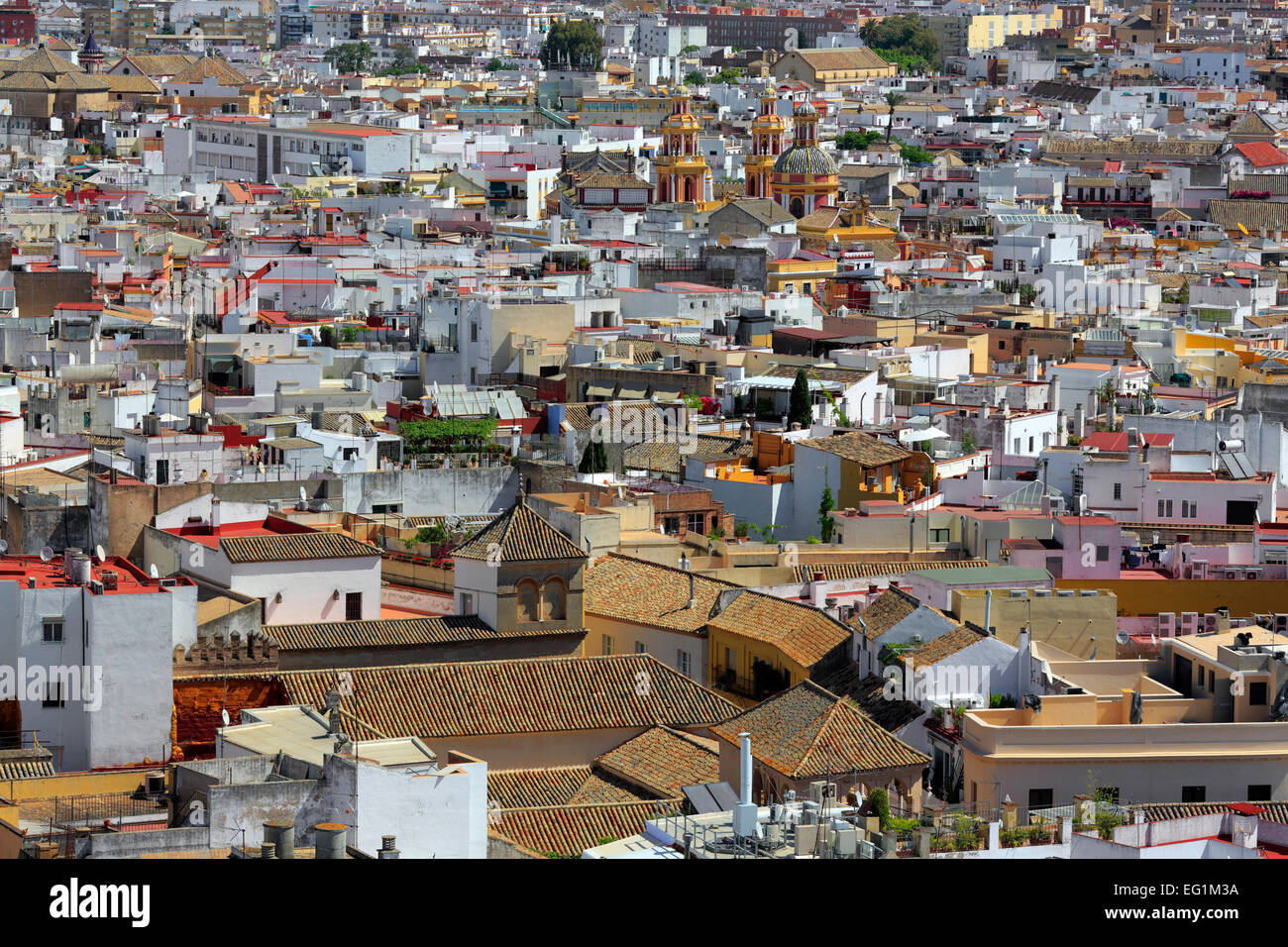 Paesaggio urbano dalla Giralda Torre della cattedrale, Siviglia, in Andalusia, Spagna Foto Stock