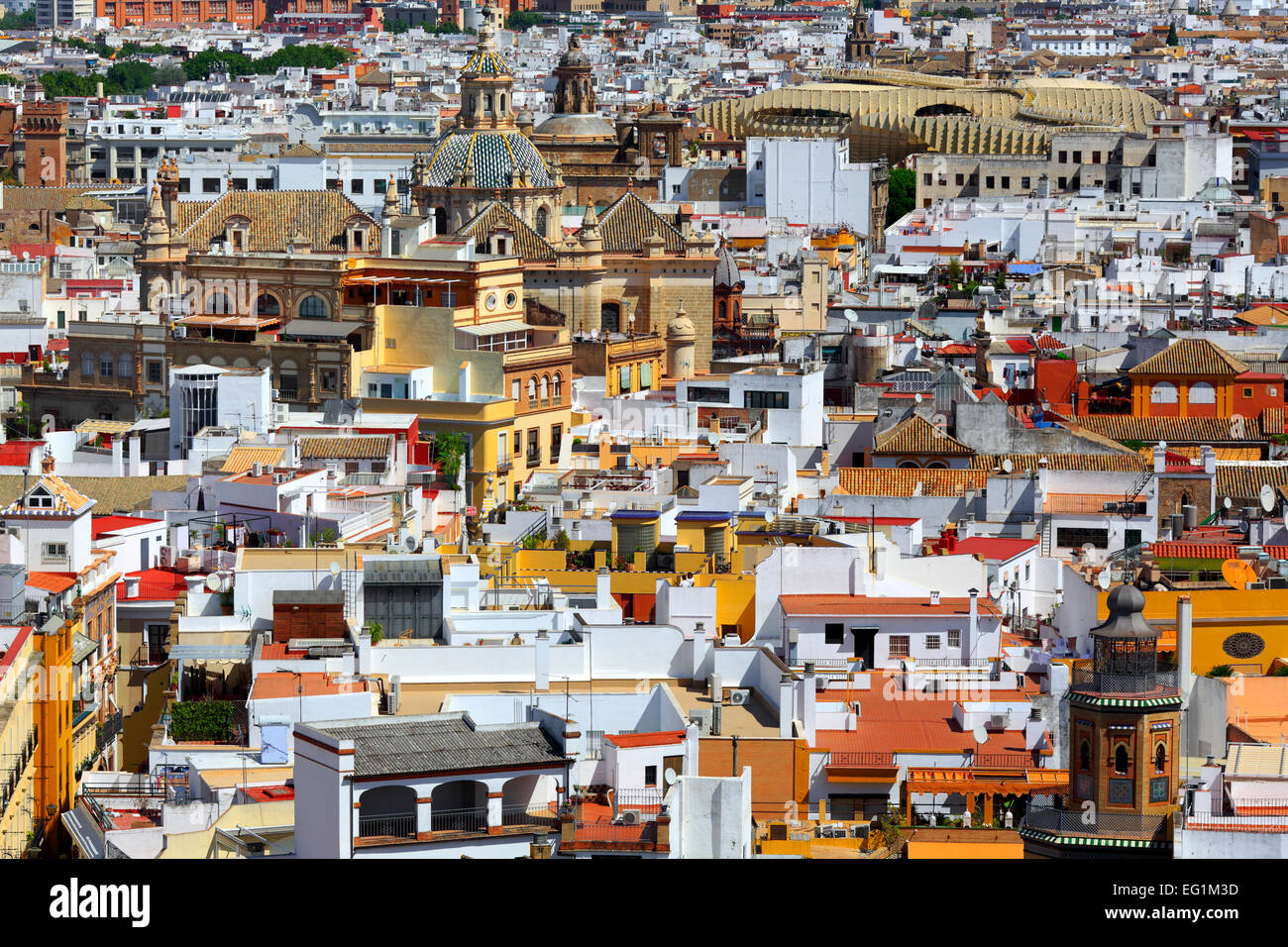 Paesaggio urbano dalla Giralda Torre della cattedrale, Siviglia, in Andalusia, Spagna Foto Stock