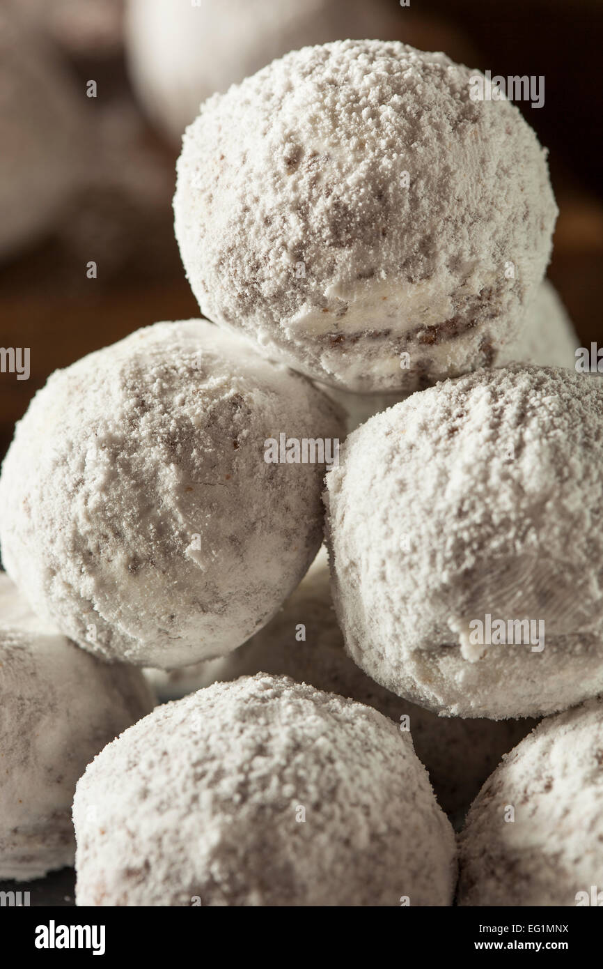 Fatti in casa ciambella zuccherino fori su uno sfondo Foto Stock
