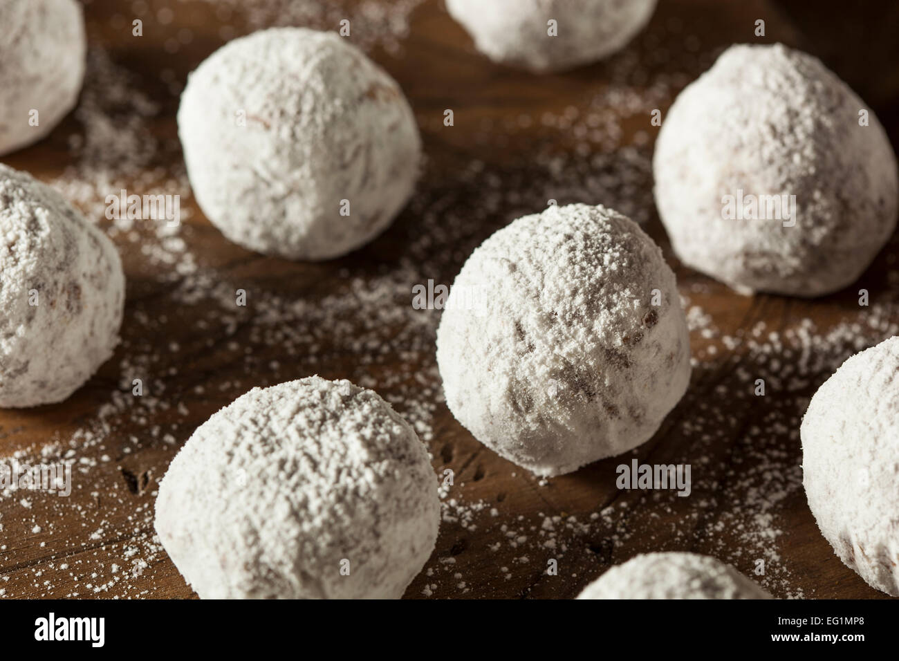 Fatti in casa ciambella zuccherino fori su uno sfondo Foto Stock
