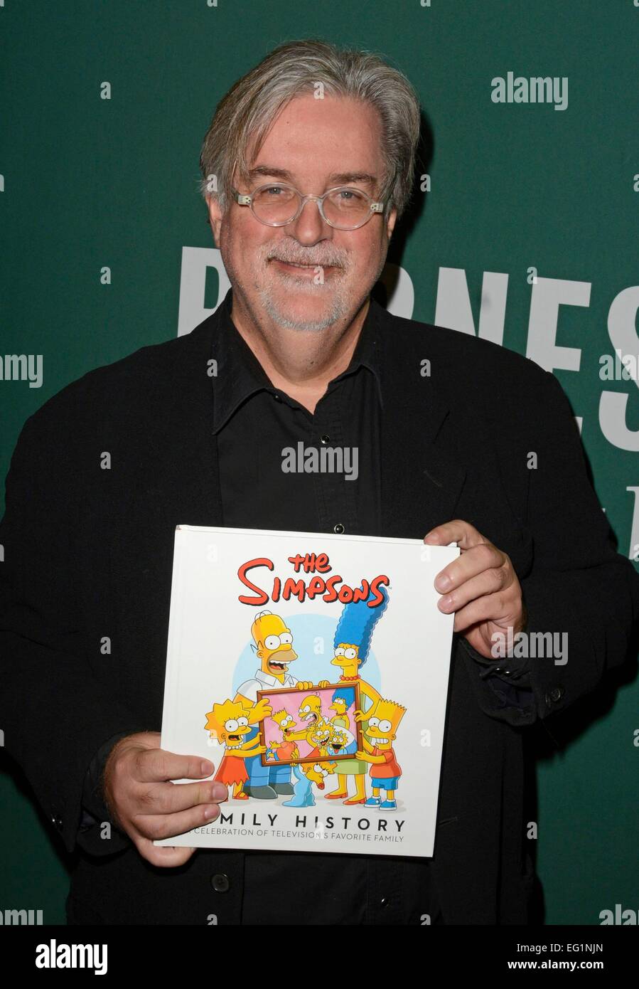 New York, NY, STATI UNITI D'AMERICA. Xiii Febbraio, 2015. Matt Groening in negozio aspetto per Matt Groening libro firma per The Simpsons storia familiare, Barnes and Noble Book Store su Union Square, New York, NY Febbraio 13, 2015. © Derek Storm/Everett raccolta/Alamy Live News Foto Stock