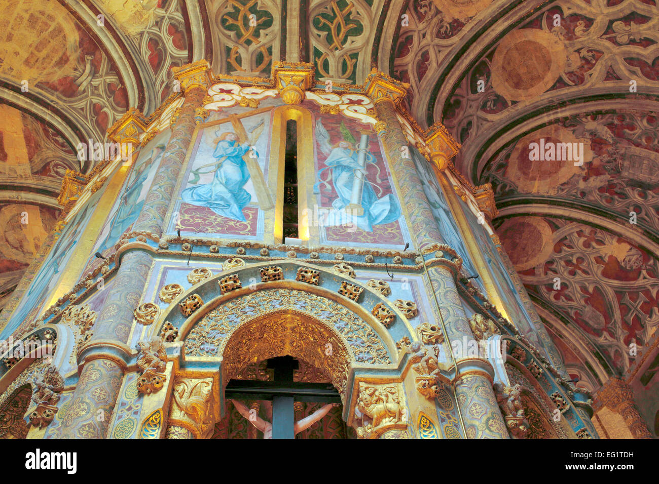 Interno della chiesa rotonda, Convento dell'Ordine di Cristo (Convento de Cristo), Tomar, Portogallo Foto Stock