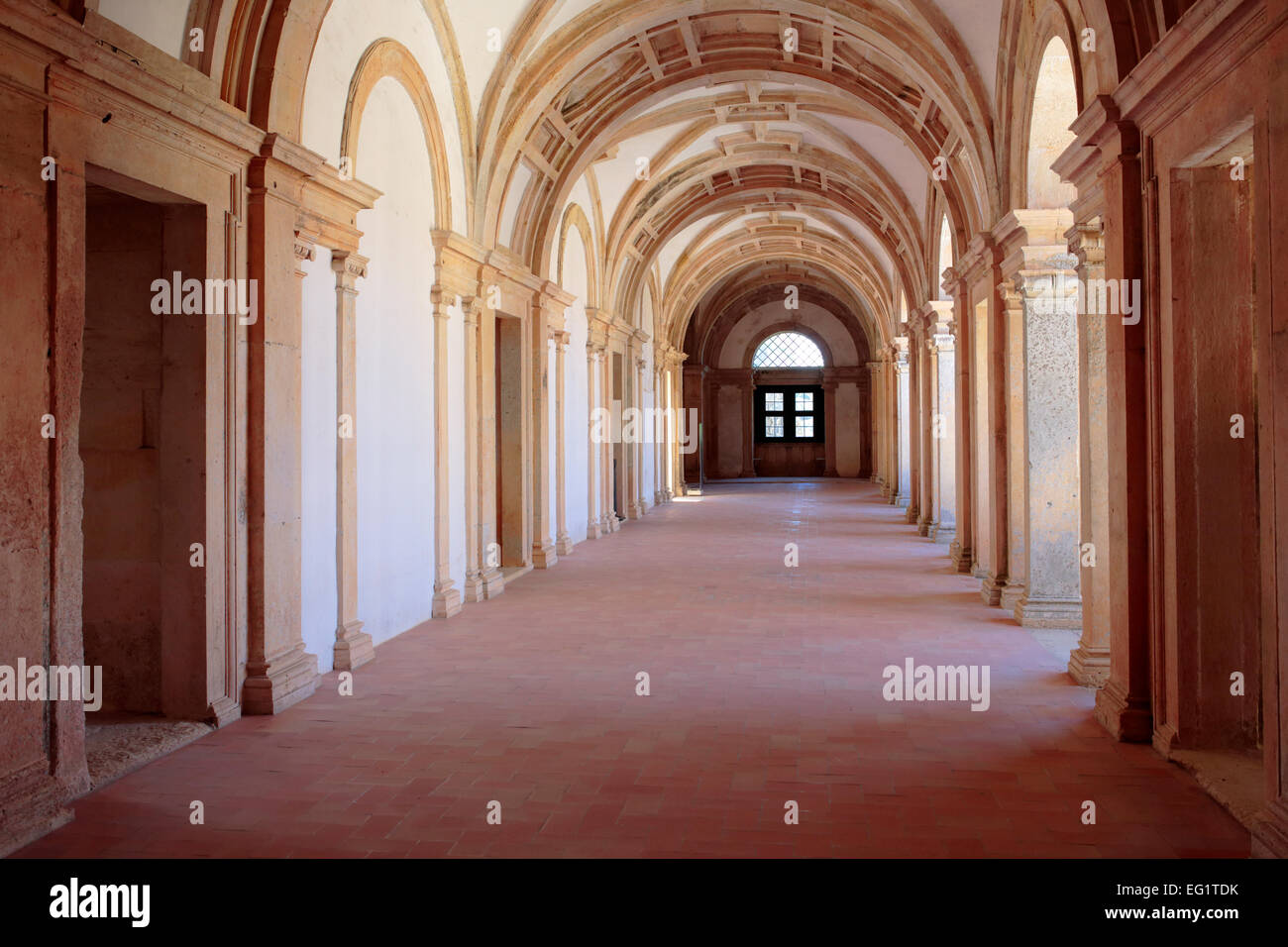 Corridoio, Convento dell' Ordine di Cristo (Convento de Cristo), Tomar, Portogallo Foto Stock
