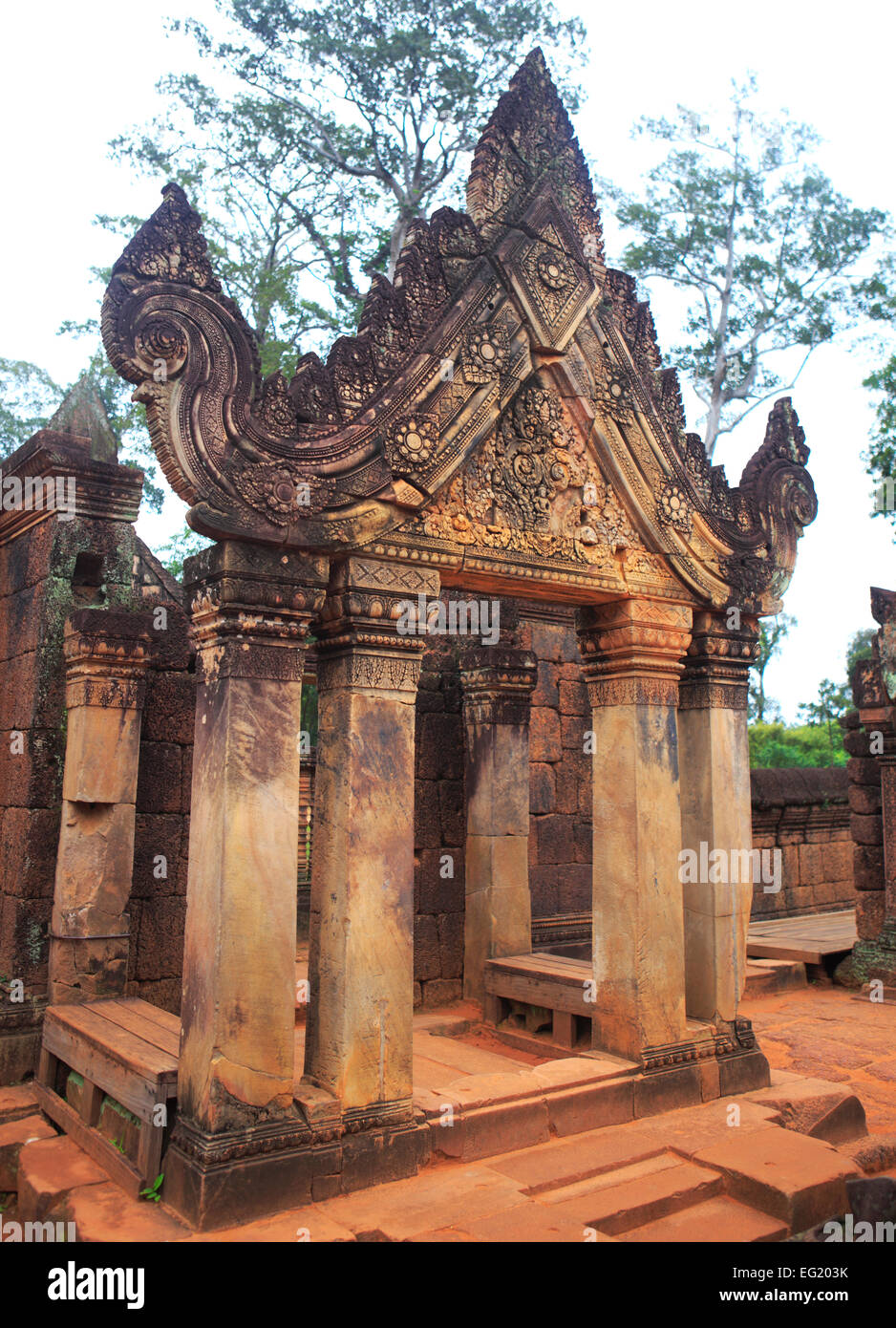 Il Banteay Srei temple (967), Angkor, Cambogia Foto Stock