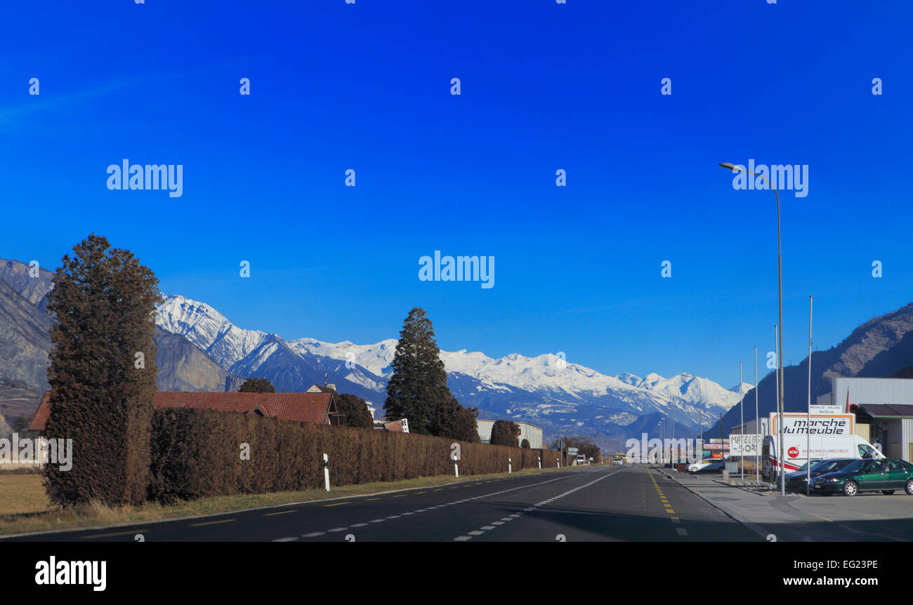 La valle del Rodano tra Martigny e Sion, Canton Vallese, Svizzera Foto Stock