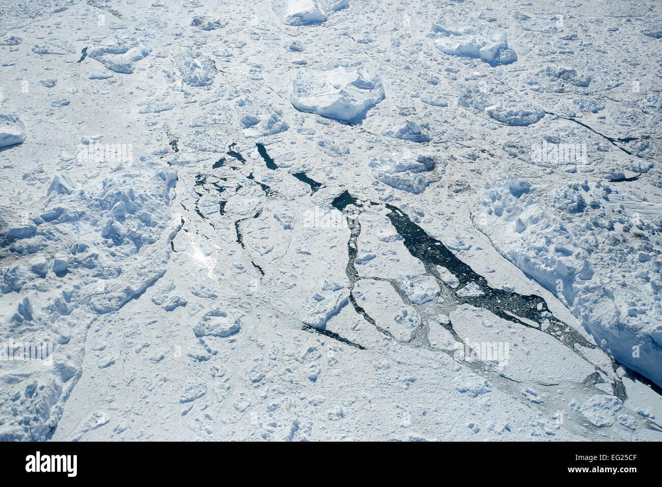 La Groenlandia, Ilulissat, Sermeq Kujalleq, close up di rompere il ghiaccio in Groenlandia icecap. Foto Stock