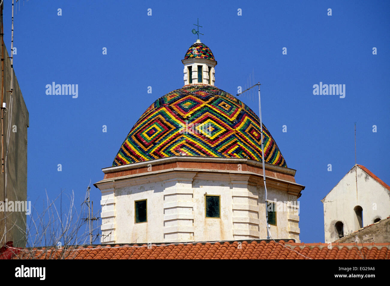 Italia, Sardegna, Alghero, cupola di San Michele Foto Stock