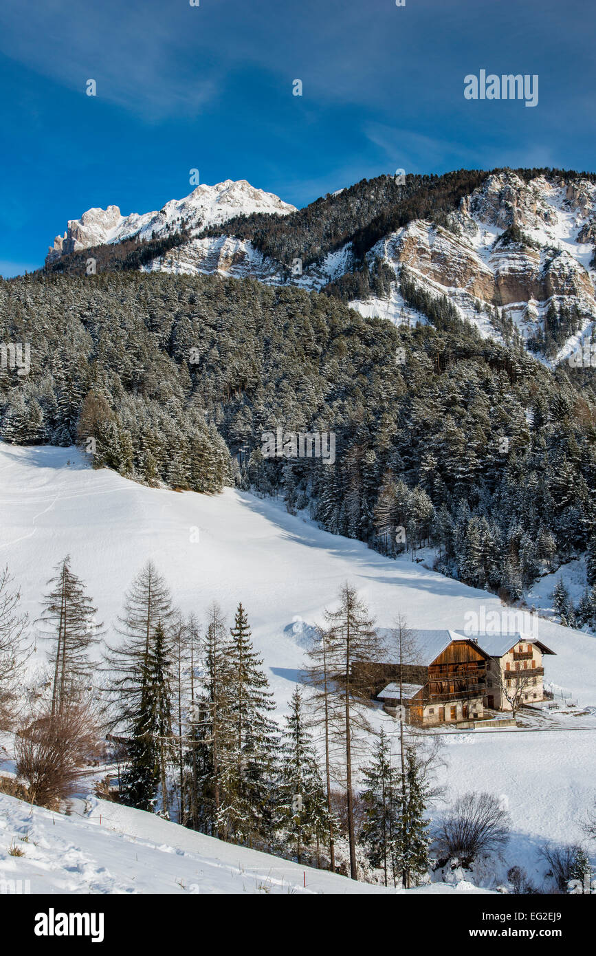 Scenic paesaggio invernale in Villnoss o Val di Funes - Alto Adige - Alto Adige, Italia Foto Stock