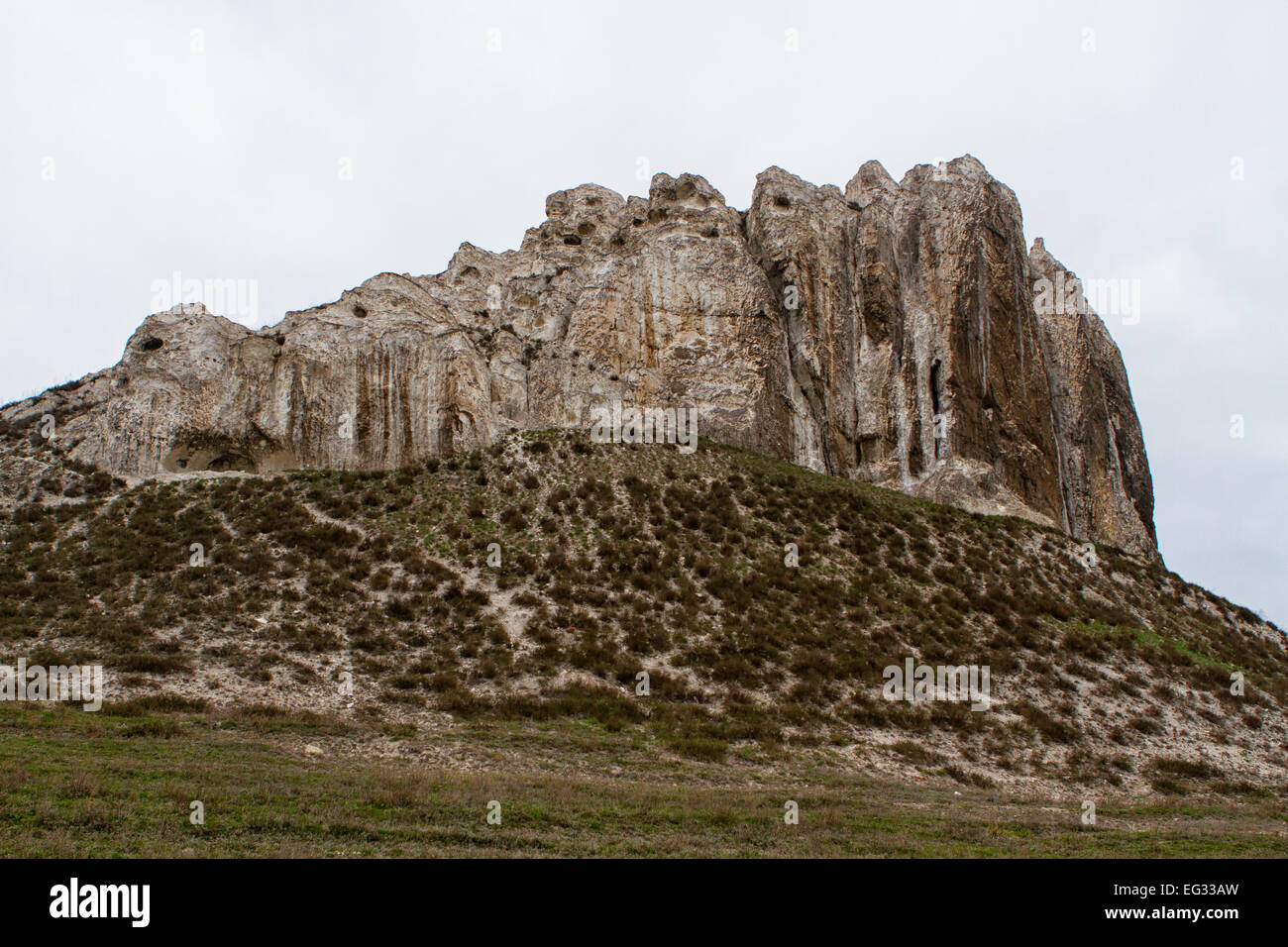 Sperone roccioso si trova nel Cretaceo superiore della regione di Costantino Donetsk regione vicino al villaggio Belokuzminovka Regno Unito Foto Stock