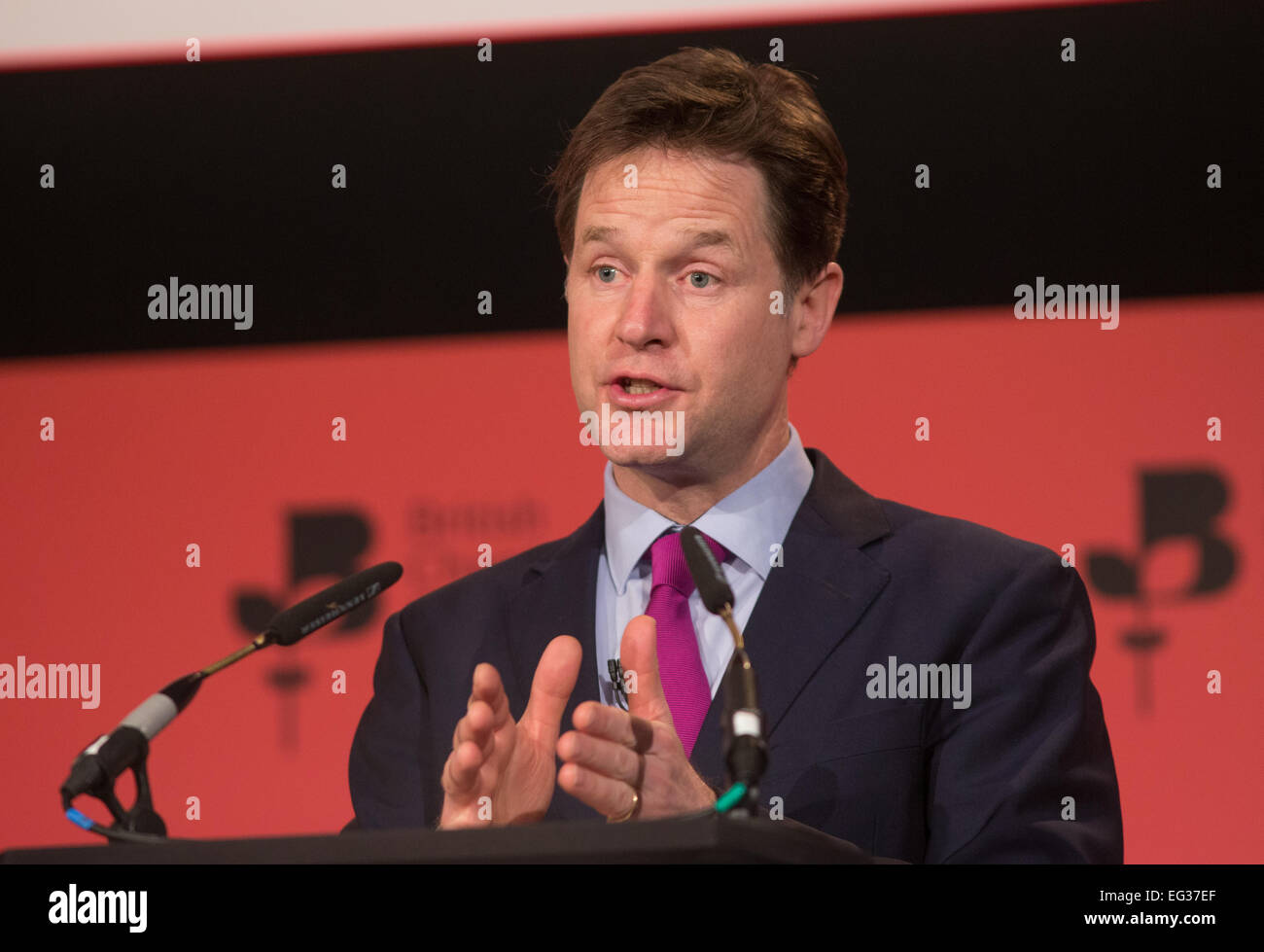 Nick Clegg risolve il Le Camere di commercio britanniche conferenza di Londra Foto Stock