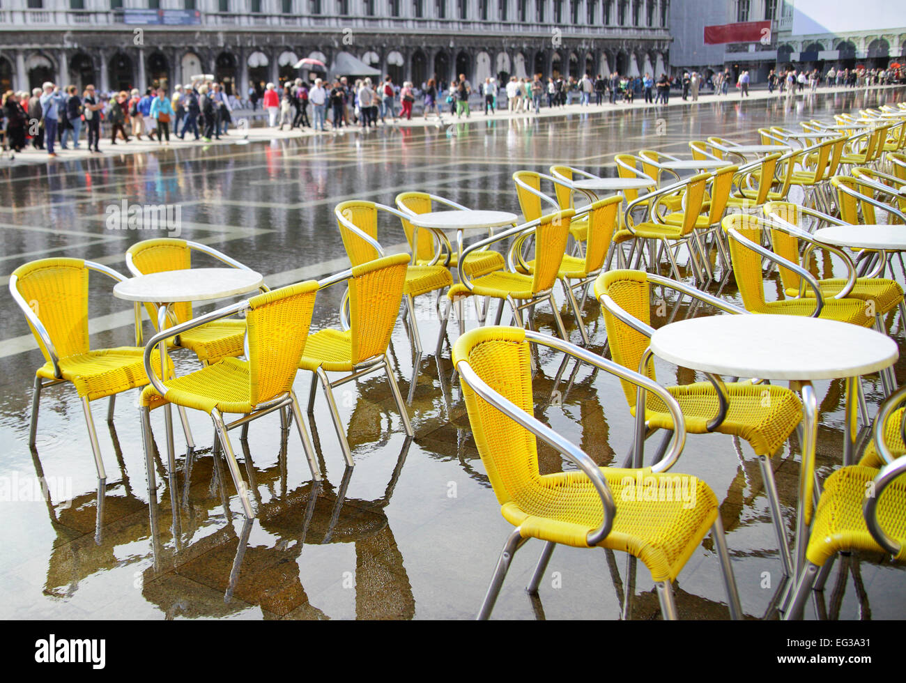 L'acqua alta in piazza San Marco, Venezia Foto Stock