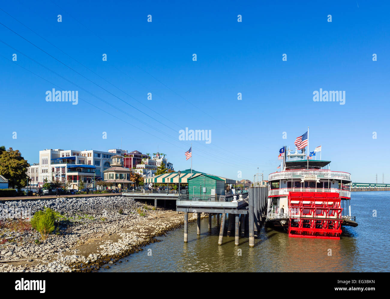 Natchez in battello lungo il fiume Mississippi nel Quartiere Francese, New Orleans, Louisiana, Stati Uniti d'America Foto Stock