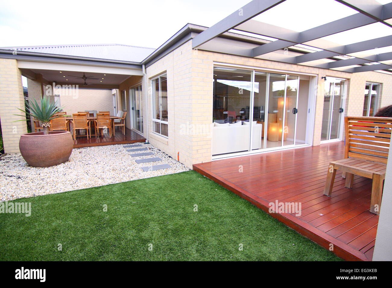 Alfresco Entertaining Area nella dimora suburbana a Melbourne in Australia Foto Stock