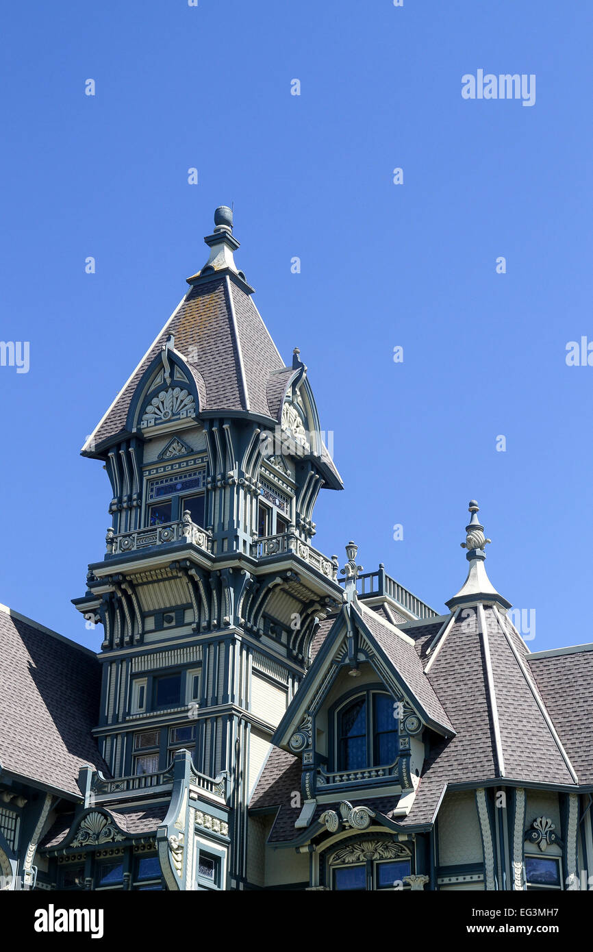 Dettaglio del Carson Mansion, un raffinato esempio di stile Regina Anna di architettura vittoriana, a Eureka, California, regno Foto Stock