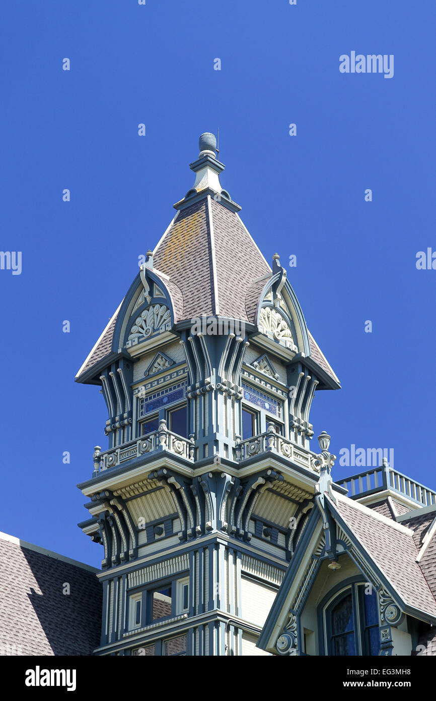 Dettaglio del Carson Mansion, un raffinato esempio di stile Regina Anna di architettura vittoriana, a Eureka, California, regno Foto Stock