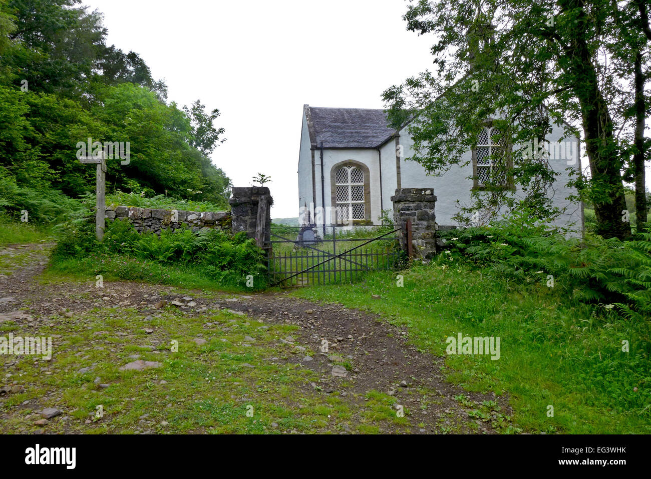 La Chiesa sull'isola di Ulva Scozia si trova al di fuori di uno dei sentieri, ha un duplice scopo come una comunità Hall e la Cappella Foto Stock