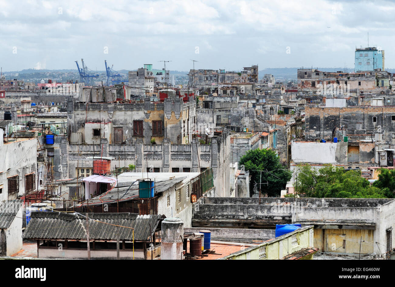 Vista dall'Hotel Plaza sulla città vecchia, Centro Habana, Avana, Ciudad de La Habana, Cuba Foto Stock