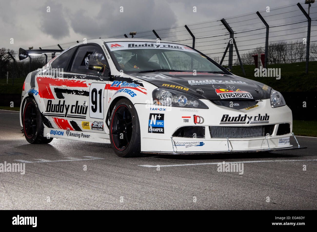 Honda Integra DC5 auto da competizione in pista sul circuito di Brands Hatch Foto Stock