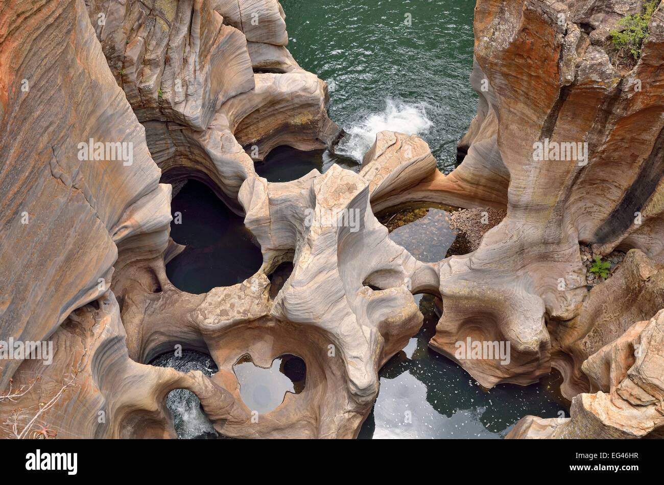 Bourke's Luck buche, canali e buche, nella roccia dolomitica, Blyde River Canyon Riserva Naturale, Mpumalanga Provincia Foto Stock
