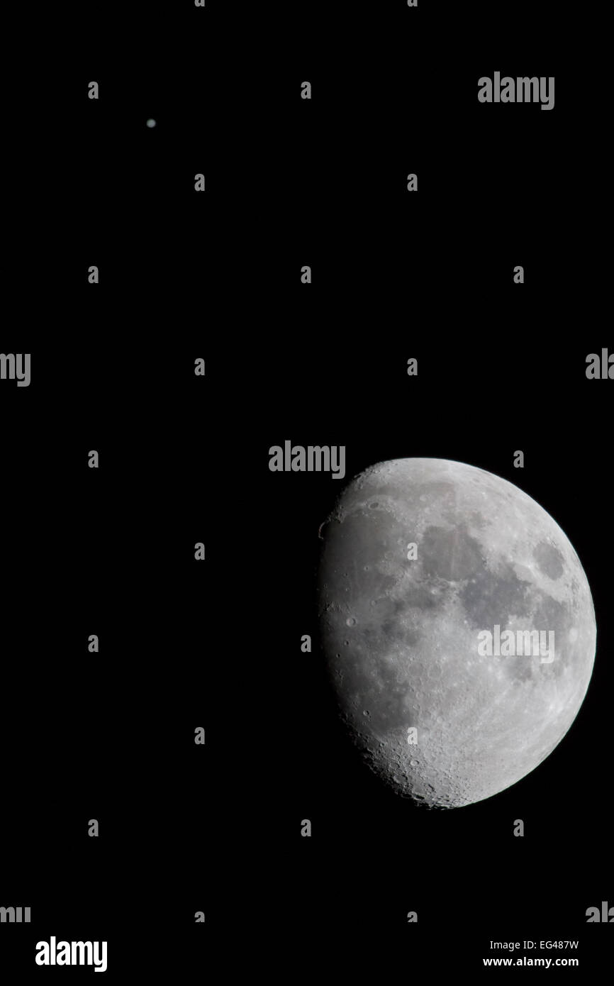 Giove la Luna in congiunzione nella notte del 21 gennaio 2013. Foto Stock