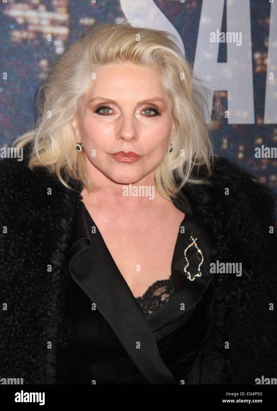 New York, New York, Stati Uniti d'America. 15 Feb, 2015. Il cantante Debbie Harry assiste gli arrivi per SNL quarantesimo anniversario speciale tenutasi il Rockefeller Plaza. Credito: Nancy Kaszerman/ZUMAPRESS.com/Alamy Live News Foto Stock