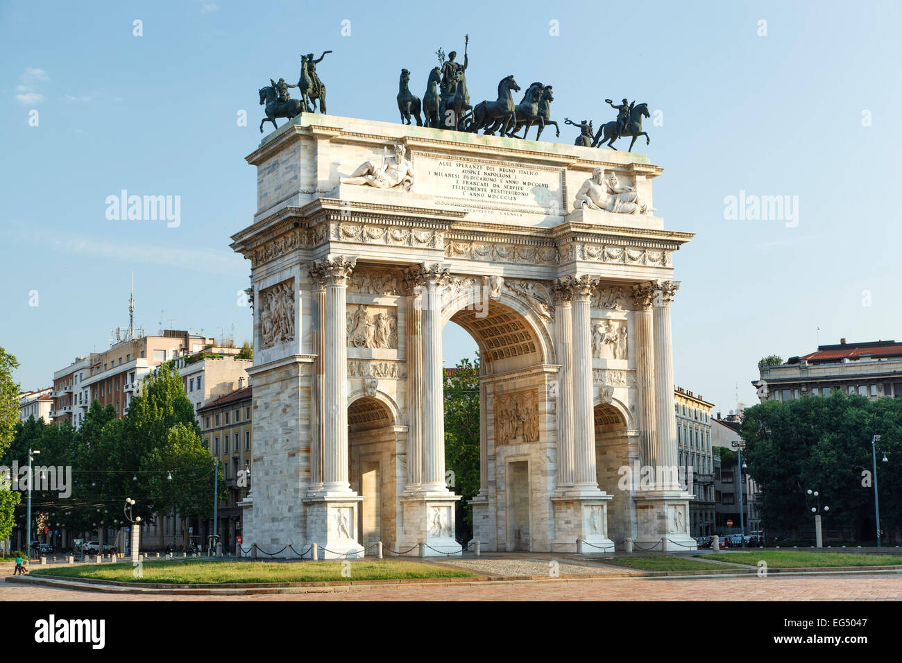 Arco della Pace Piazza Sempione, Milano, Italia Foto Stock