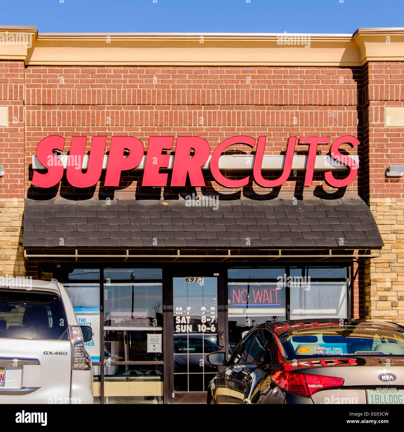 Supercuts, un salone di bellezza specializzato in capelli in una striscia mall in Oklahoma City, Oklahoma, Stati Uniti d'America. Foto Stock