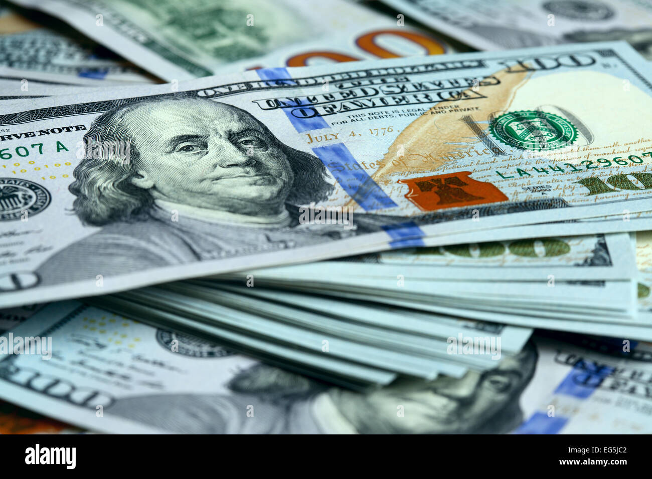 Bundle di nuovo centinaia di fatture del dollaro Foto Stock