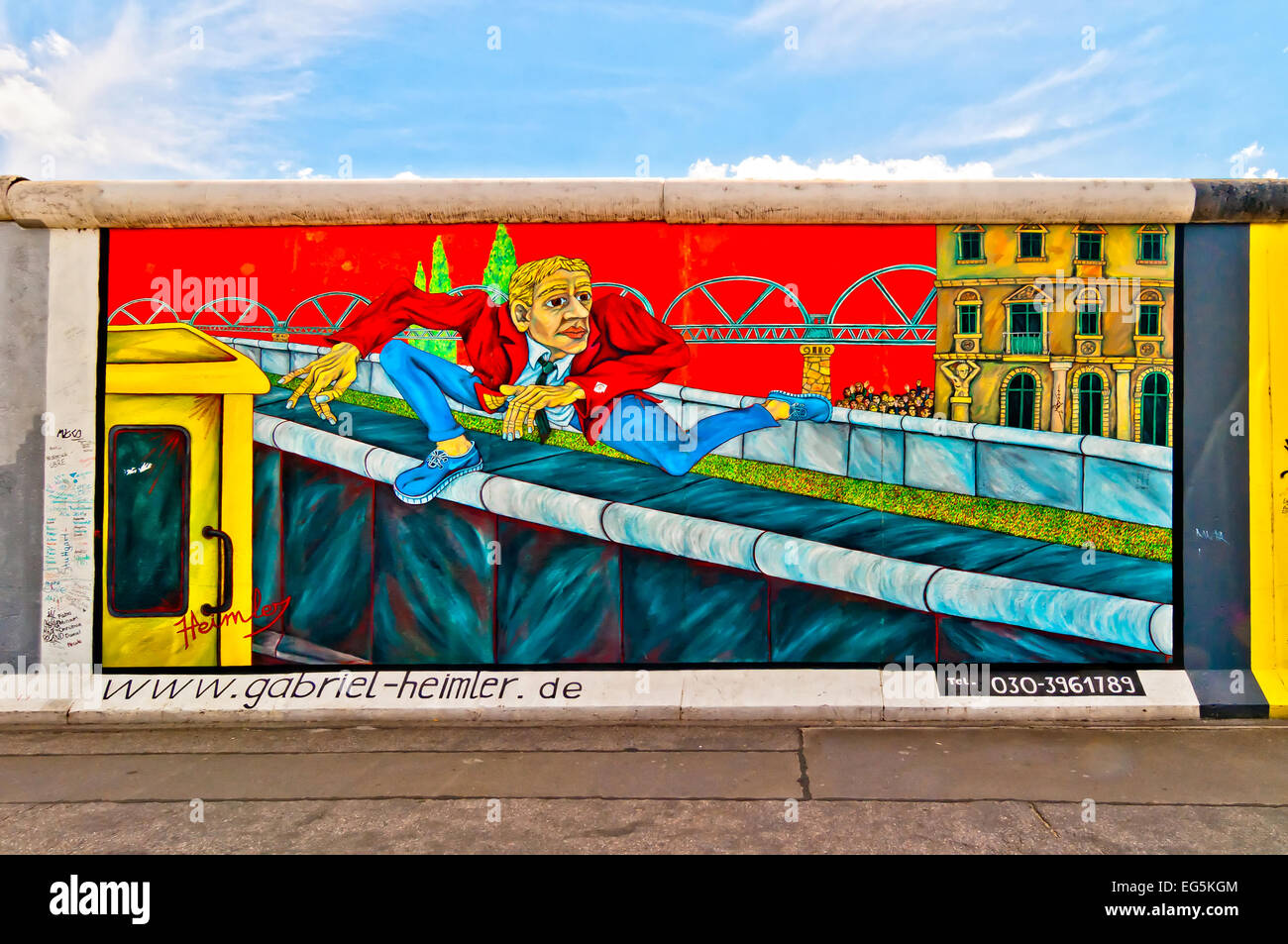 Berlino, Germania - 10 giugno 2013: segmento memorabile della parete con il lavoro di artista Gabriel Heimler a Berlino, Germania. Questo wor Foto Stock