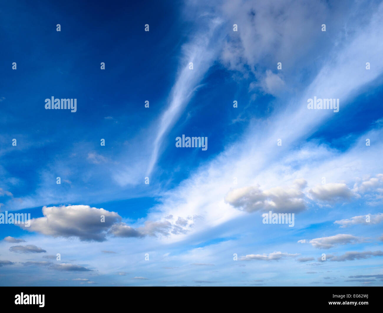 Cielo nuvoloso su Ramia bay - Isola di Gozo, Malta Foto Stock