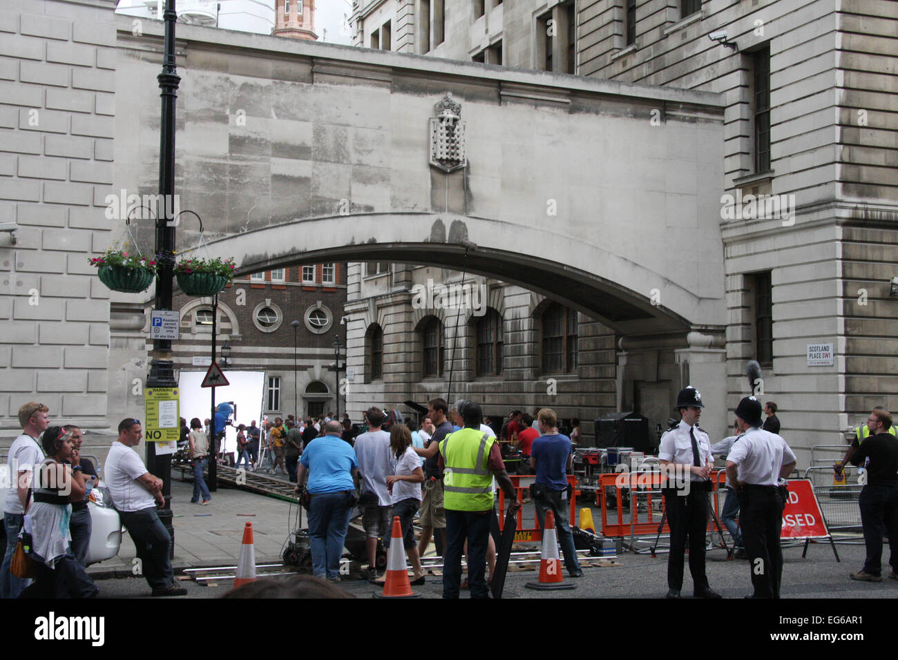 Set Cinematografico Emma Watson E Co Sul Set Di Harry Harry Potter Film In Sala Bianca Domenica 28 Giugno 09 Immagine Di Credito C Jack Ludlam Foto Stock Alamy