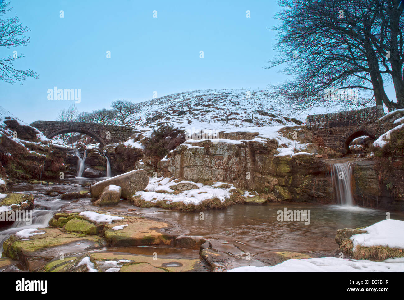 Fiume Dane e Packhorse Bridge a tre teste di Shire-noto anche come tre Shires Testa, vicino a Flash, Peak District, Inghilterra, Regno Unito,GB Foto Stock