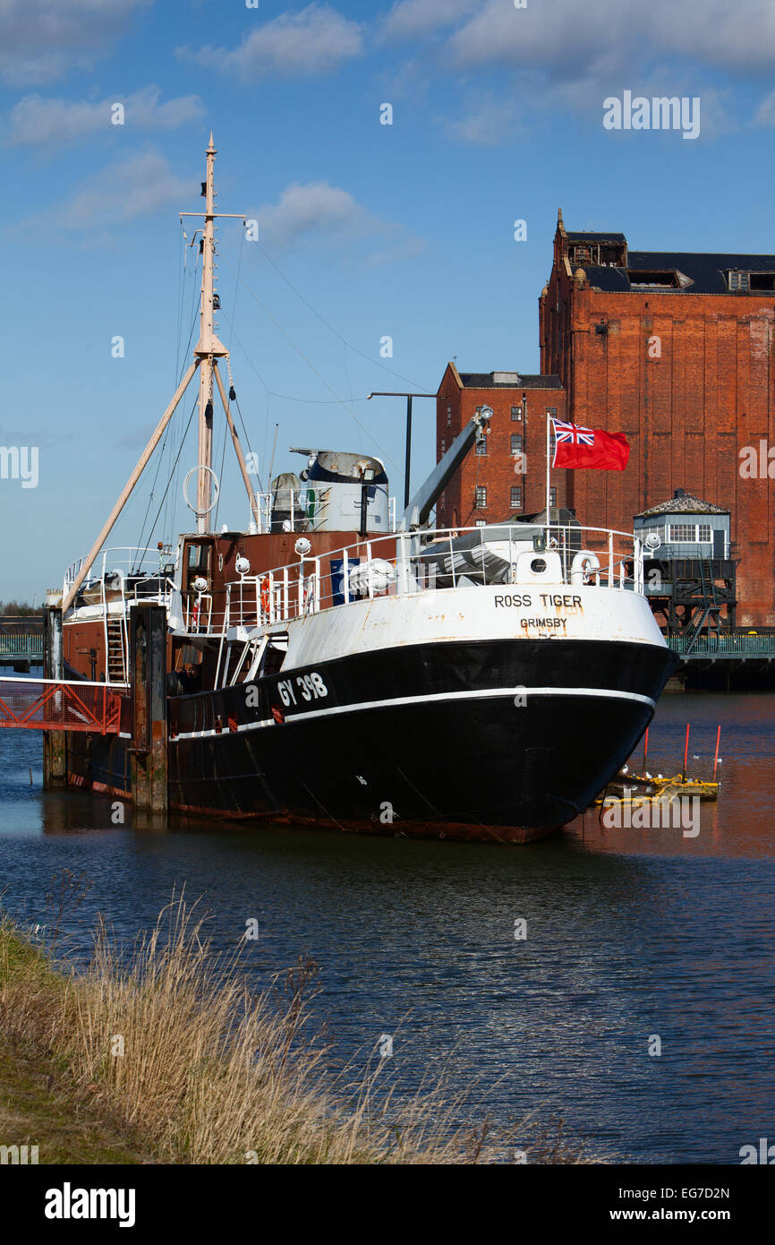 Il Ross Tiger, un 1957 side-winder peschereccio che è stato convertito in una nave museo nel 1992. Grimsby, Regno Unito. Febbraio 2015. Foto Stock