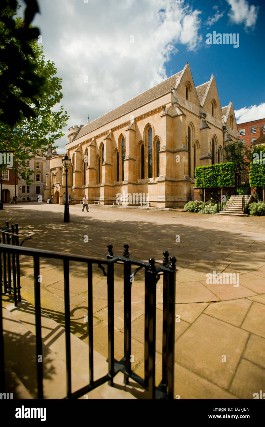 La Chiesa del Tempio è una chiesa del tardo XII secolo a Londra situata tra Fleet Street e il Tamigi, i cavalieri templari Foto Stock